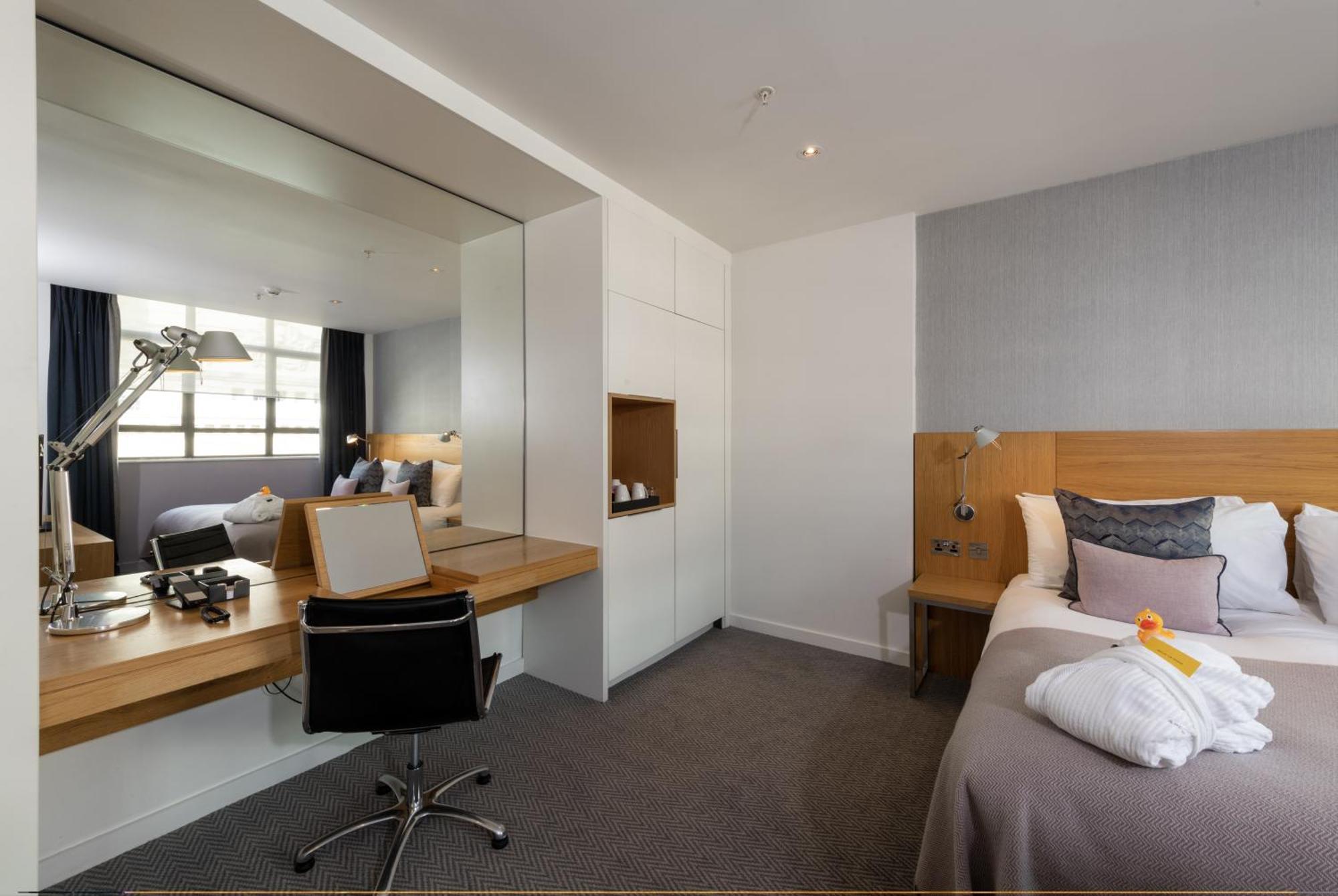 Apex City Of London Hotel Exterior photo