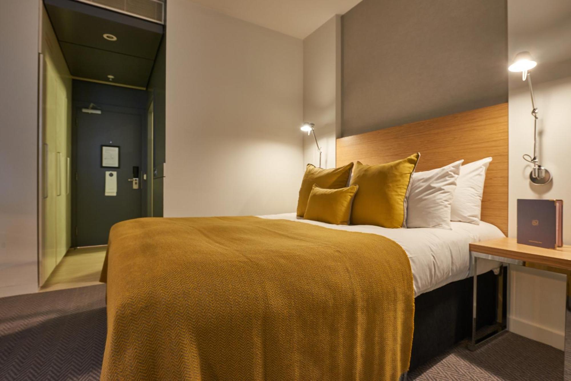 Apex City Of London Hotel Exterior photo